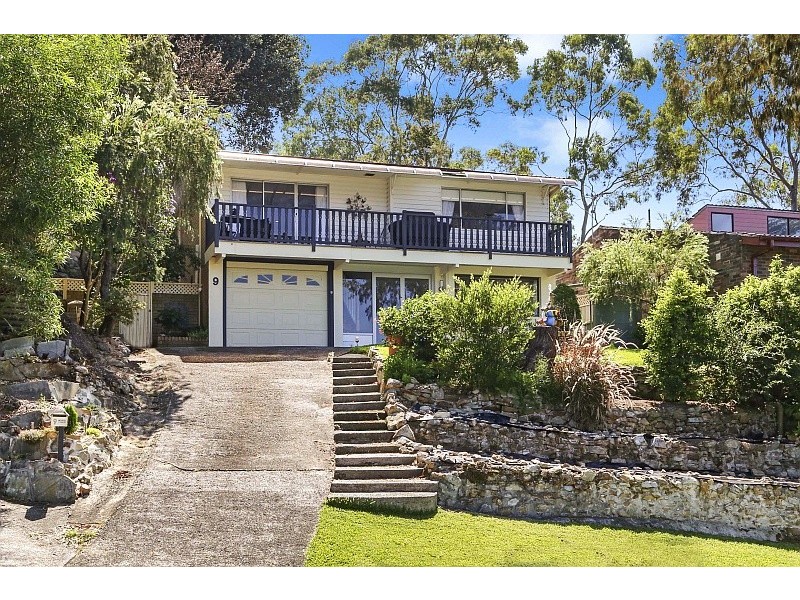 9 Margaret Rose Drive, East Gosford NSW 2250
