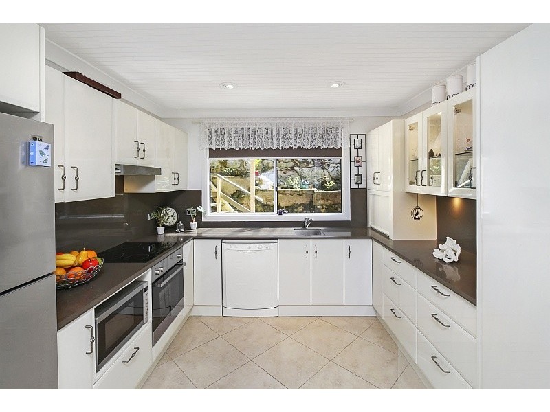 9 Margaret Rose Drive, East Gosford NSW 2250