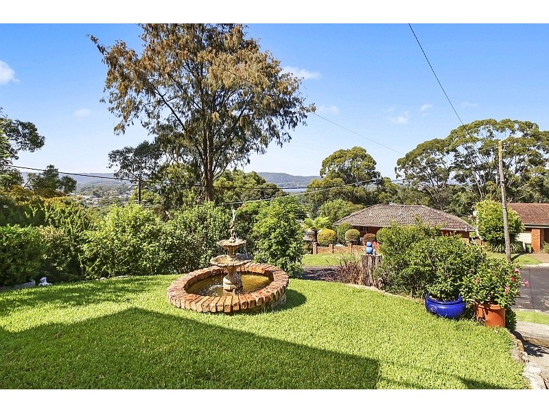 9 Margaret Rose Drive, East Gosford NSW 2250