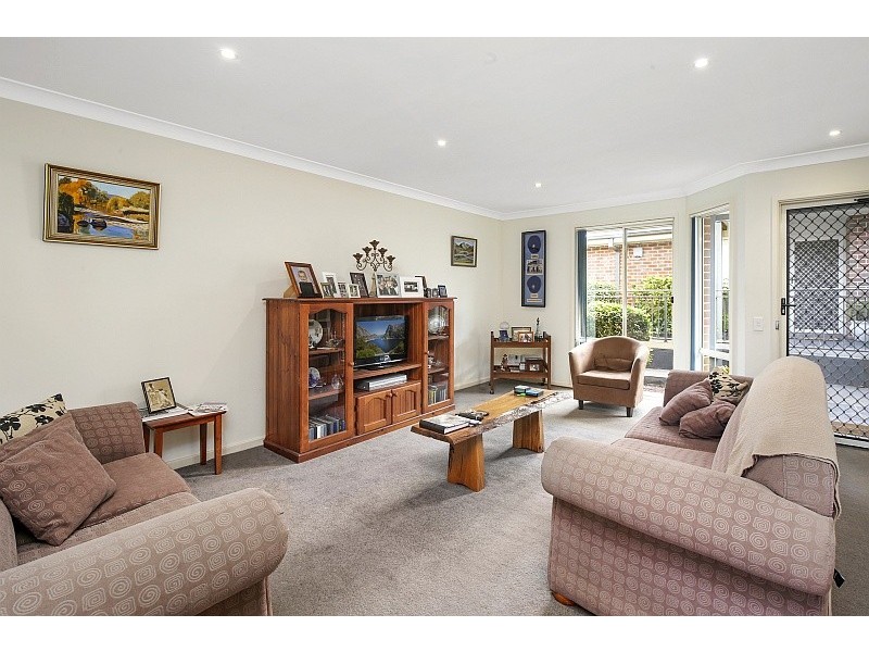 2/117-119 Wells Street, Springfield NSW 2250