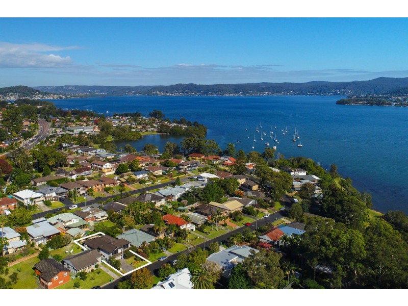 5 Asca Drive, Green Point NSW 2251