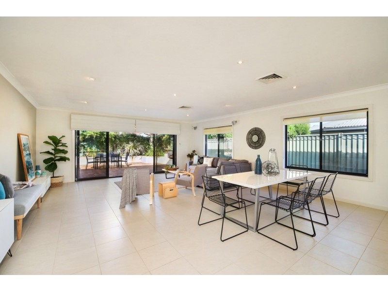 5 Asca Drive, Green Point NSW 2251