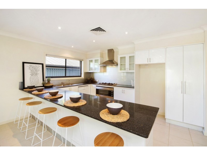 5 Asca Drive, Green Point NSW 2251