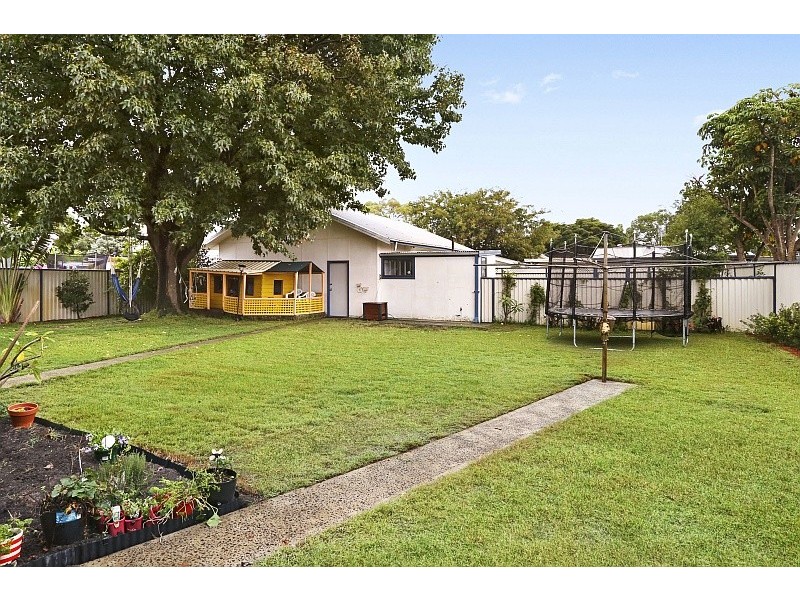 23 Watkin Avenue, Woy Woy NSW 2256