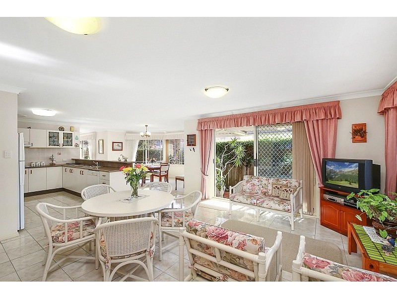 79 Thames Drive, Erina NSW 2250