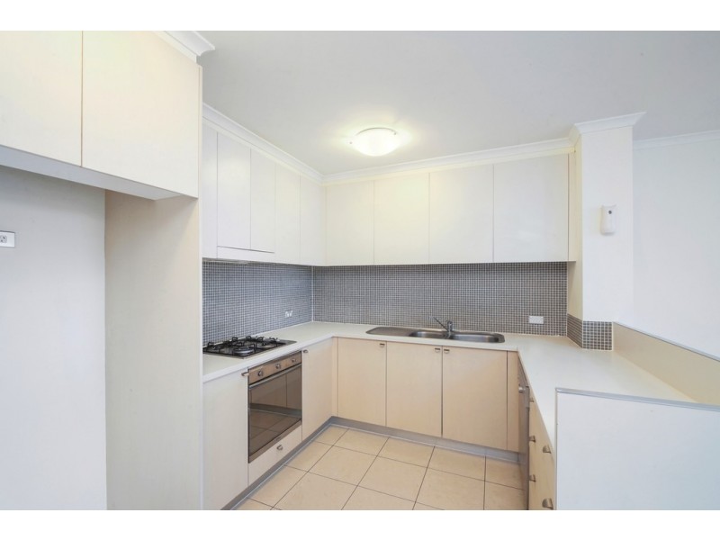 162/80 John Whiteway Drive, Gosford NSW 2250