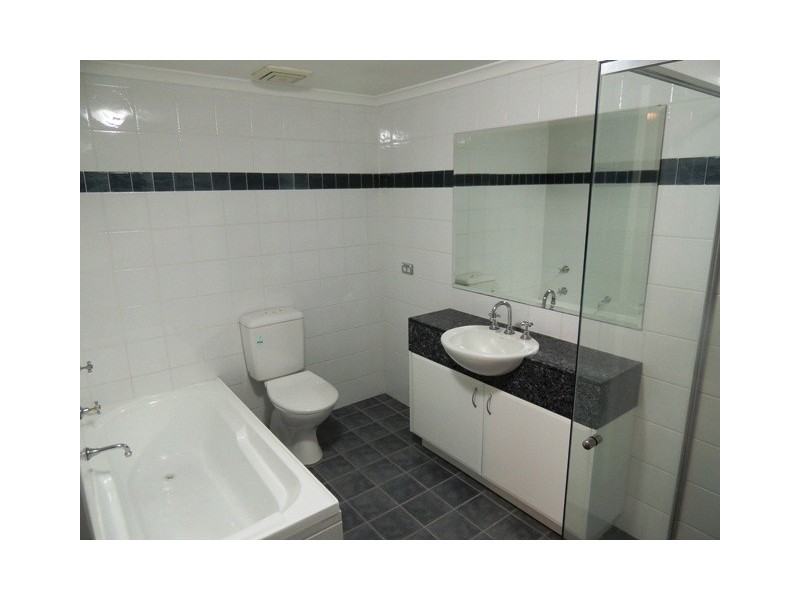 41/92-94 John Whiteway Drive, Gosford NSW 2250