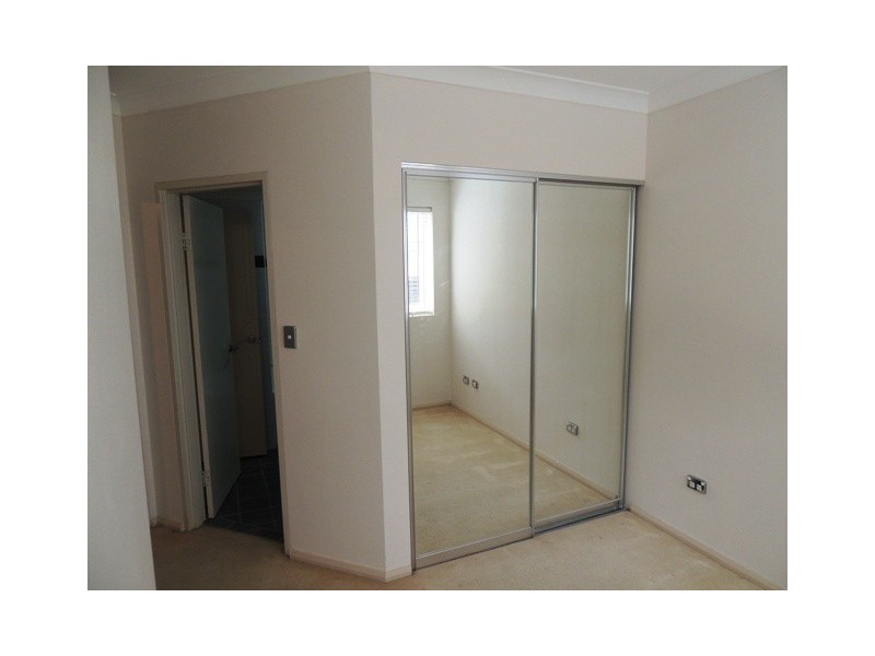 41/92-94 John Whiteway Drive, Gosford NSW 2250