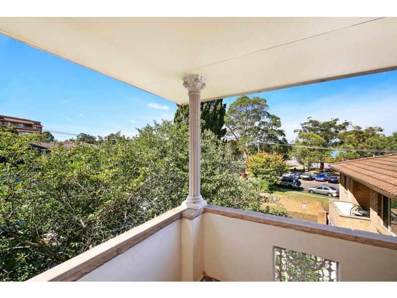 6/3-5 Gertrude Place, Gosford NSW 2250