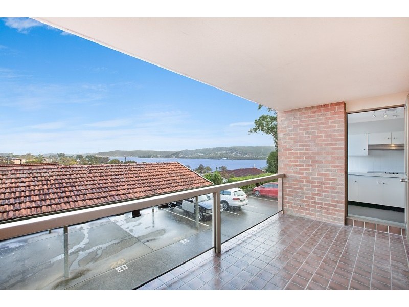 13/3 Joseph Lloyd Close, Gosford NSW 2250