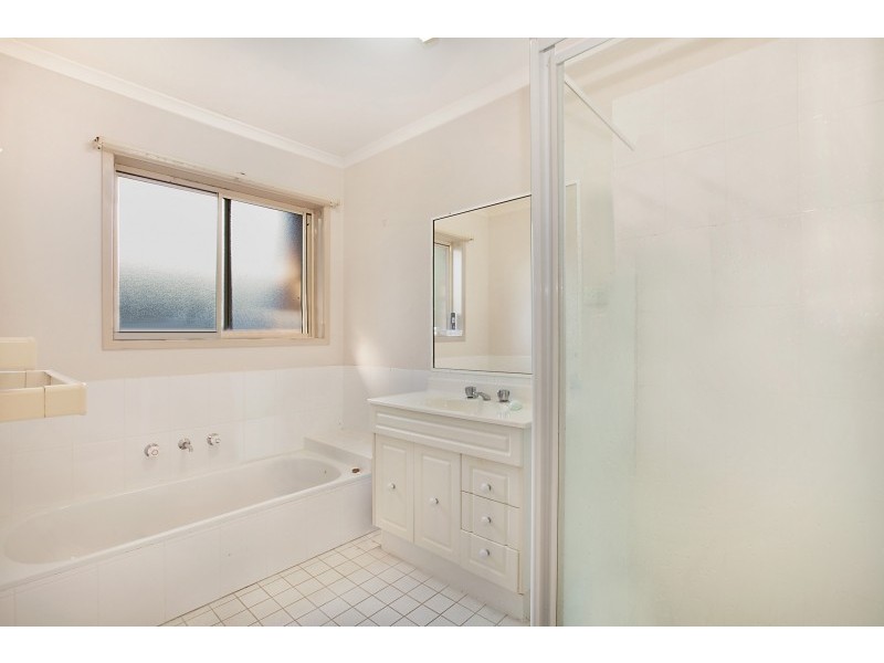 22a Renwick Street, Wyoming NSW 2250