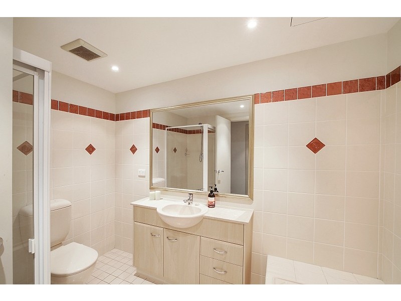 205/97-99 John Whiteway Drive, Gosford NSW 2250