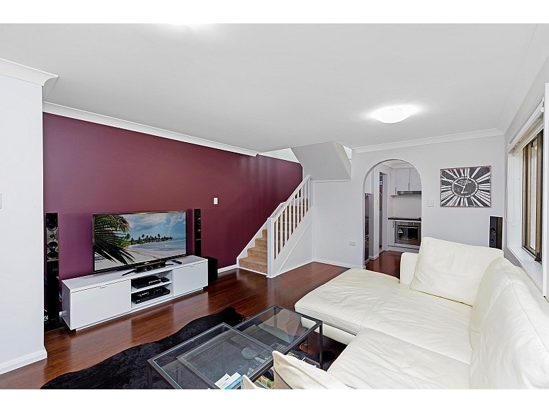 4/13 Beane Street West, Gosford NSW 2250