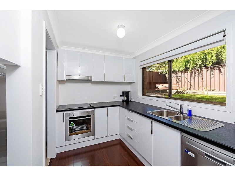 4/13 Beane Street West, Gosford NSW 2250
