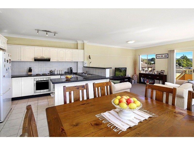 2/44 Frederick Street, Point Frederick NSW 2250