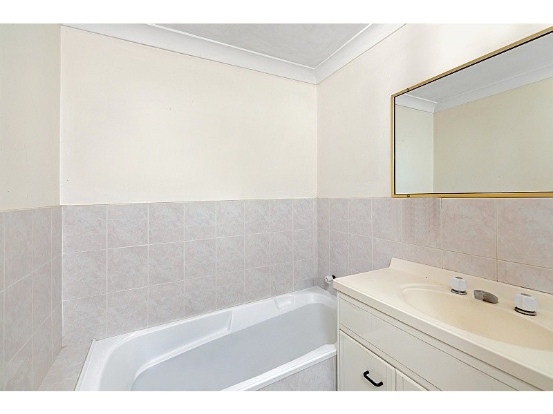 5/105 Henry Parry Dr, Gosford NSW 2250