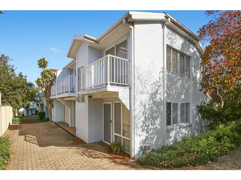 9/27 York Street, Point Frederick NSW 2250