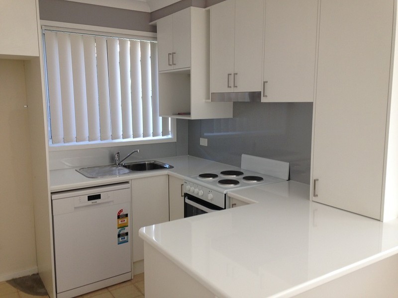 9/27 York Street, Point Frederick NSW 2250