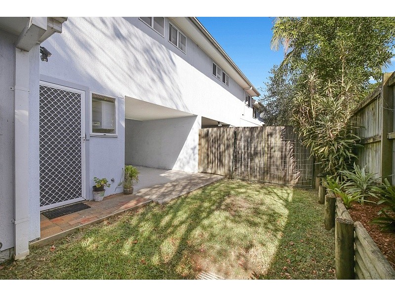 9/27 York Street, Point Frederick NSW 2250