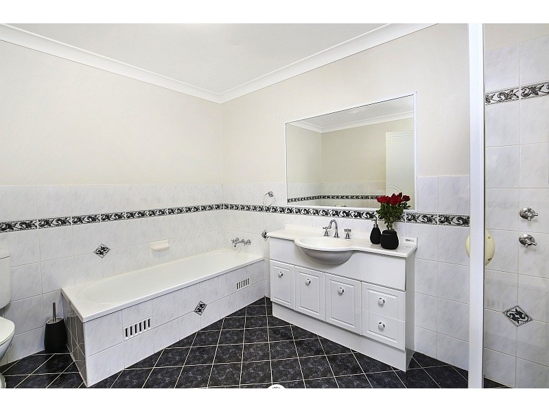 15/51 Newling Street, Lisarow NSW 2250