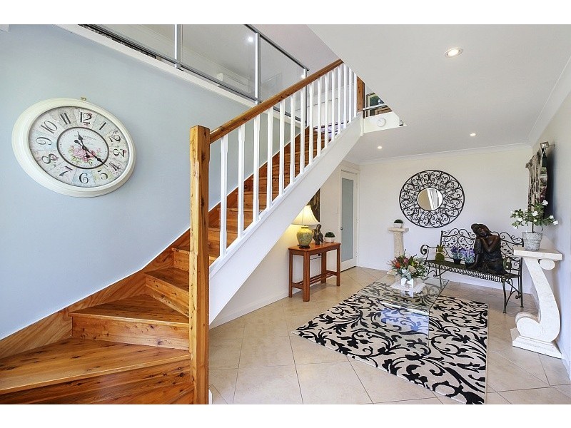 9 Margaret Rose Drive, East Gosford NSW 2250