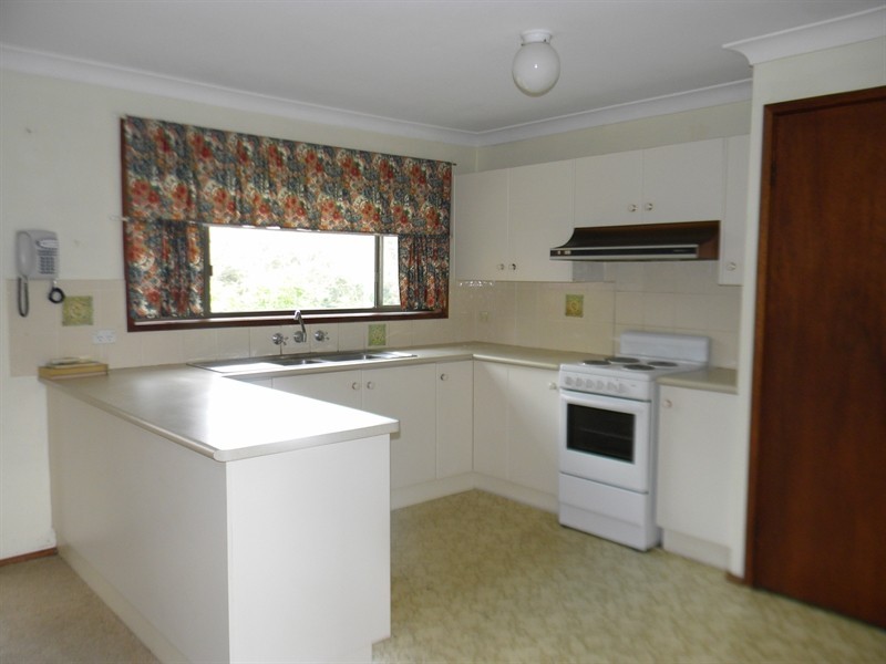 11 Belina Avenue, Wyoming NSW 2250