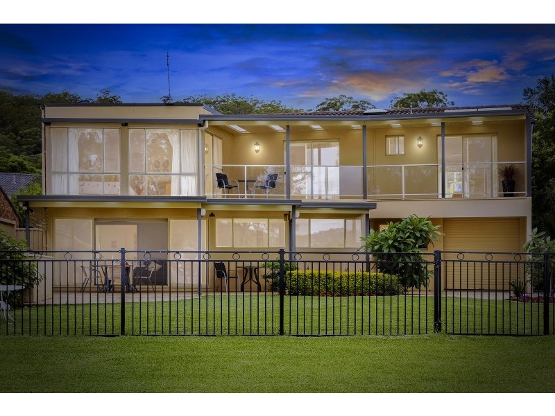 39 Bayside Drive, Green Point NSW 2251
