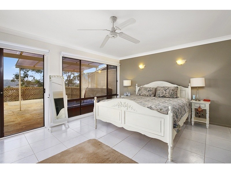 35 Bay View Avenue, East Gosford NSW 2250