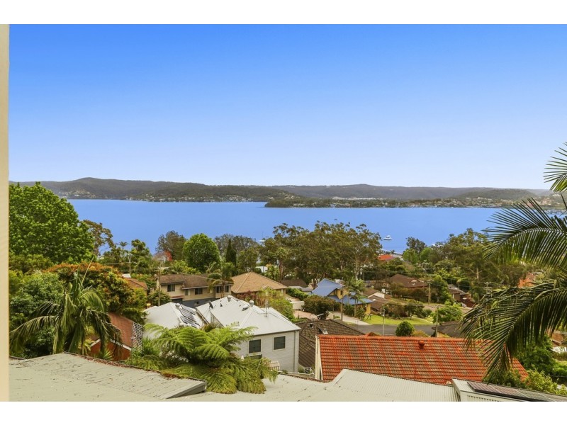 6 Leonie Parade, Green Point NSW 2251