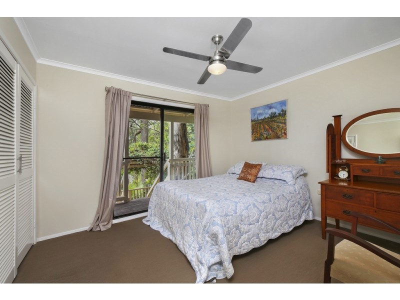 6 Leonie Parade, Green Point NSW 2251