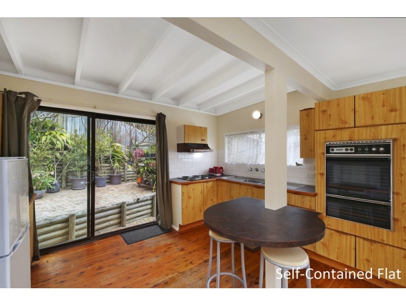 6 Leonie Parade, Green Point NSW 2251