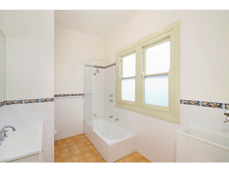 1/169 Gertrude Street, Gosford NSW 2250