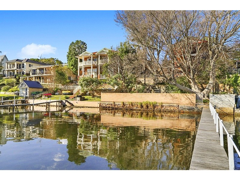 26 Eulalia Avenue, Point Frederick NSW 2250