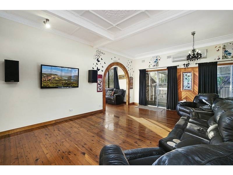 423 Wards Hill Road, Empire Bay NSW 2257