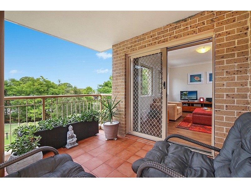 4/3-5 Shortland Street, Point Frederick NSW 2250