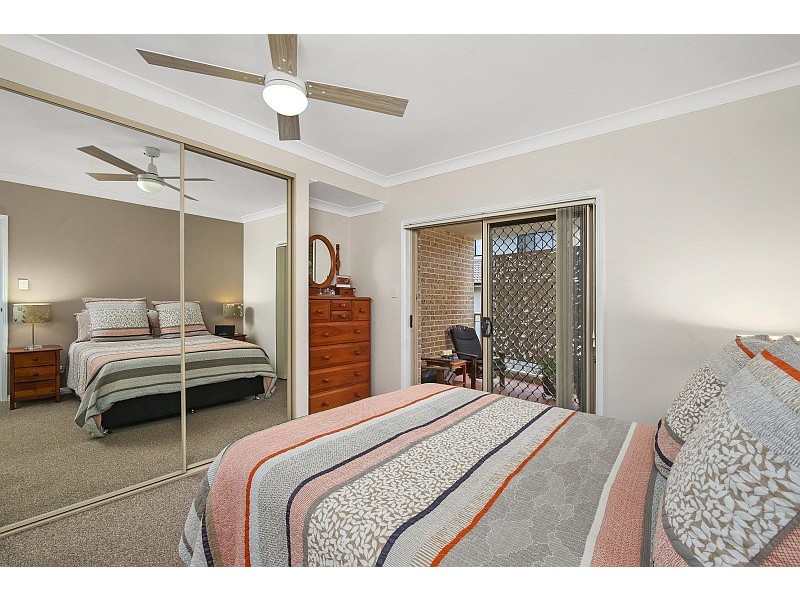 4/3-5 Shortland Street, Point Frederick NSW 2250