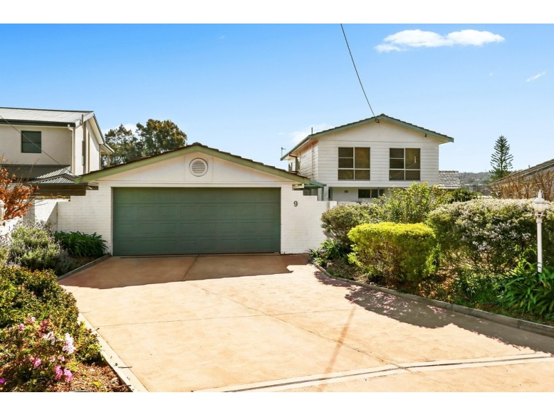 9 Bayside Drive, Green Point NSW 2251