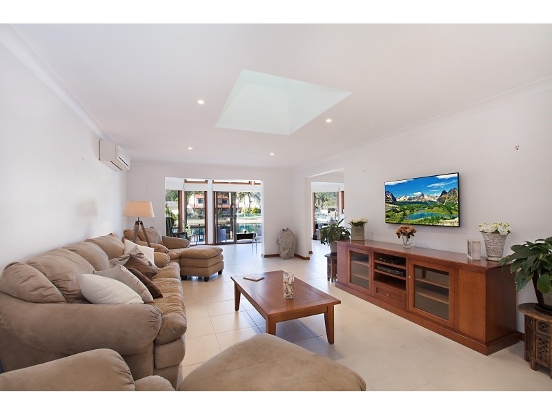 13 Salacia Close, St Huberts Island NSW 2257