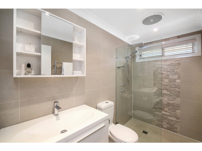 8 Verden Close, Green Point NSW 2251