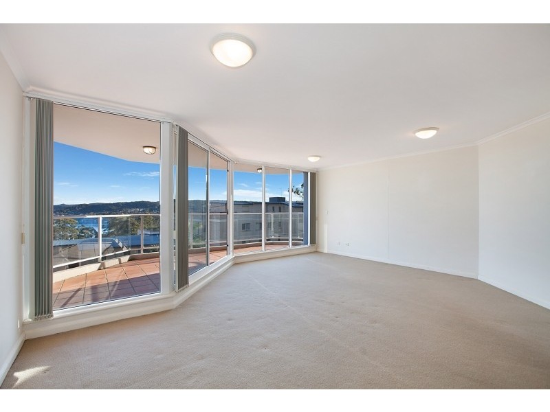 303/97-99 John Whiteway Drive, Gosford NSW 2250