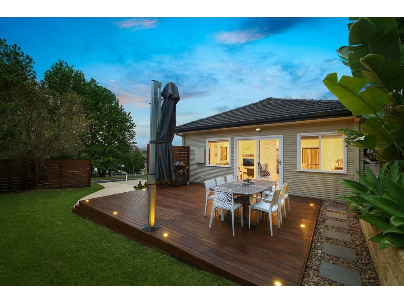 4 Carrol Avenue, East Gosford NSW 2250