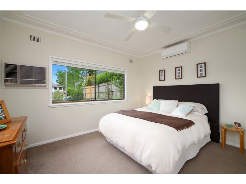 4 Carrol Avenue, East Gosford NSW 2250