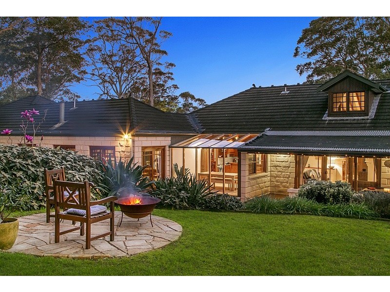 111 Picketts Valley Road, Picketts Valley NSW 2251