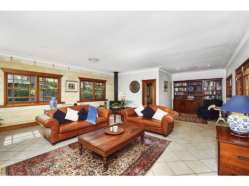 111 Picketts Valley Road, Picketts Valley NSW 2251