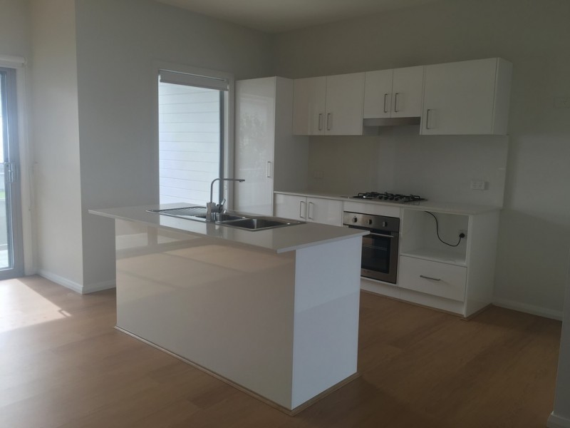 2/9-11 White Street, East Gosford NSW 2250