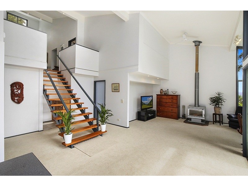 104 Ridgway Road, Avoca Beach NSW 2251