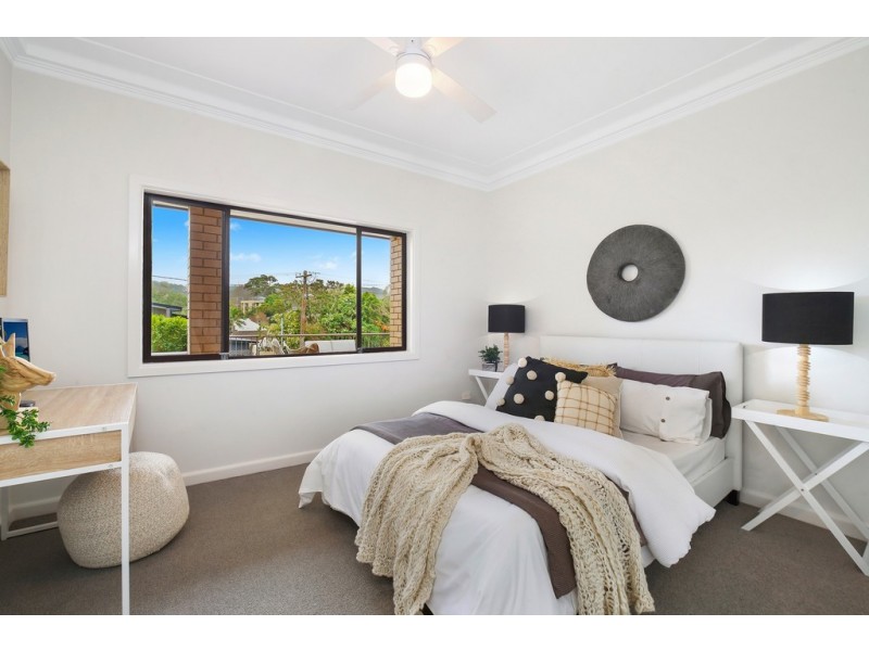 7 Florence Avenue, Point Frederick NSW 2250