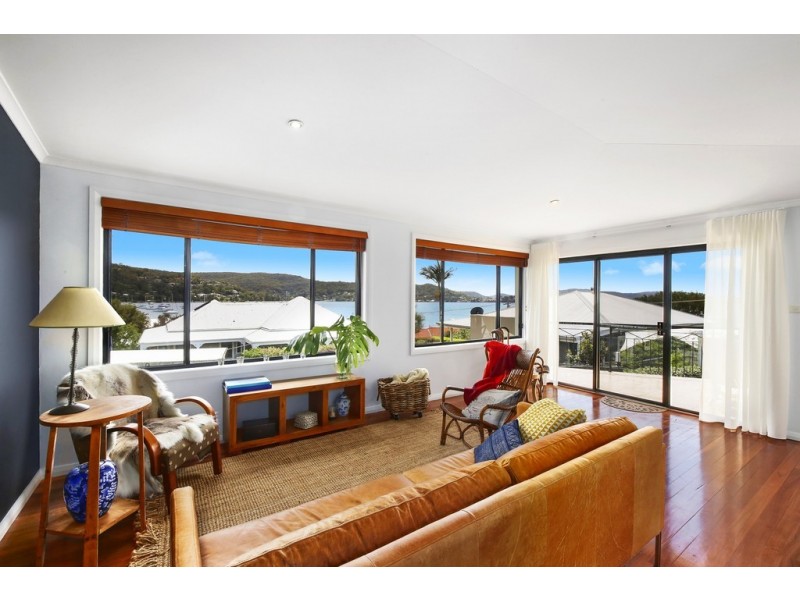 1/8 Couche Crescent, Koolewong NSW 2256