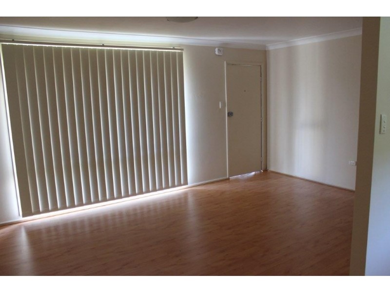 13 Roselands Avenue, Wyoming NSW 2250