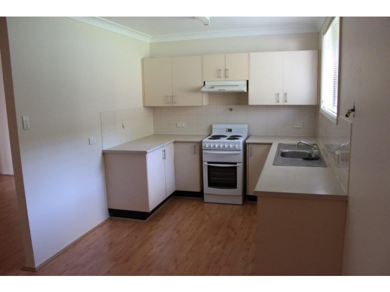 13 Roselands Avenue, Wyoming NSW 2250